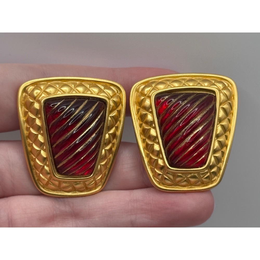 Vintage Anne Klein Signed Matte Gold Tone Red Clip On Earrings